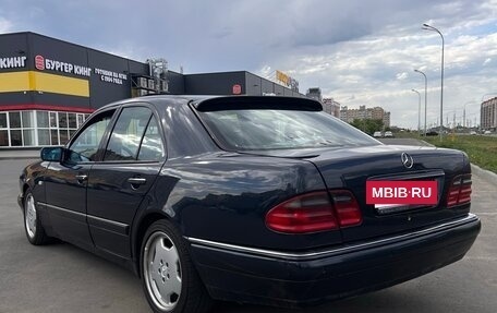 Mercedes-Benz E-Класс, 1999 год, 650 000 рублей, 6 фотография