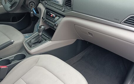 Hyundai Elantra VI рестайлинг, 2017 год, 1 520 000 рублей, 6 фотография