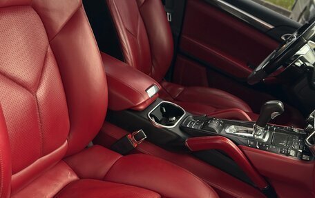 Porsche Cayenne III, 2015 год, 2 850 000 рублей, 18 фотография