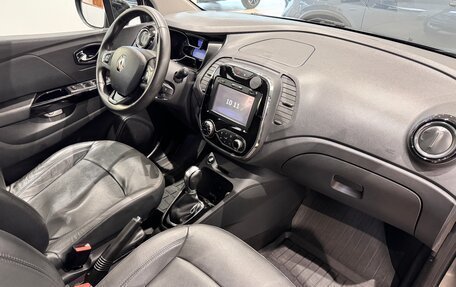 Renault Kaptur I рестайлинг, 2017 год, 1 400 000 рублей, 8 фотография