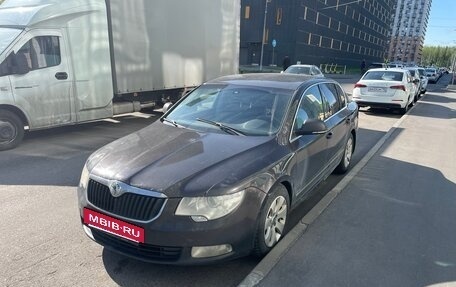 Skoda Superb III рестайлинг, 2010 год, 500 000 рублей, 3 фотография