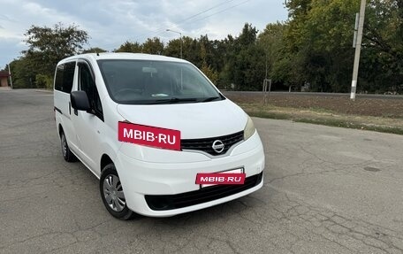 Nissan NV200, 2011 год, 1 300 000 рублей, 3 фотография