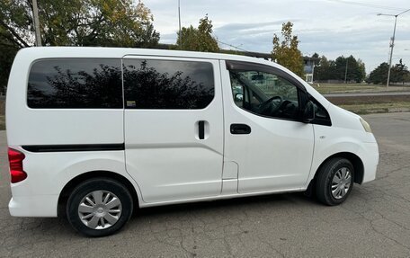 Nissan NV200, 2011 год, 1 300 000 рублей, 8 фотография