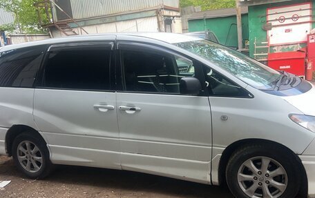 Toyota Estima III рестайлинг -2, 2002 год, 670 000 рублей, 2 фотография