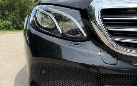 Mercedes-Benz E-Класс, 2019 год, 3 950 000 рублей, 8 фотография