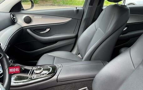 Mercedes-Benz E-Класс, 2019 год, 3 950 000 рублей, 24 фотография