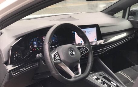 Volkswagen Golf VIII, 2022 год, 1 795 000 рублей, 17 фотография