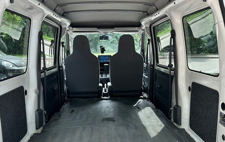 Daihatsu Hijet X, 2017 год, 720 000 рублей, 12 фотография