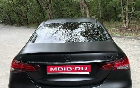 Mercedes-Benz E-Класс, 2018 год, 3 500 000 рублей, 5 фотография