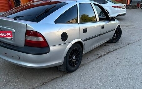Opel Vectra B рестайлинг, 1996 год, 265 000 рублей, 3 фотография