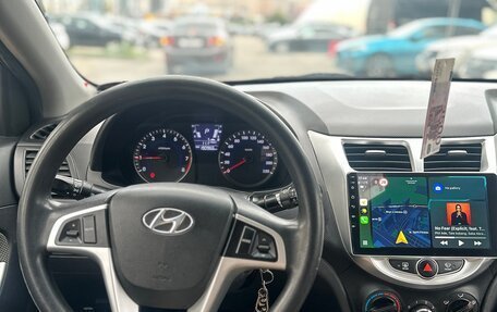 Hyundai Solaris II рестайлинг, 2012 год, 740 000 рублей, 6 фотография
