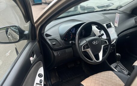 Hyundai Solaris II рестайлинг, 2012 год, 740 000 рублей, 7 фотография