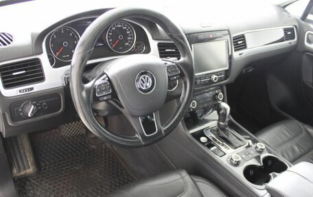 Volkswagen Touareg III, 2012 год, 1 830 000 рублей, 12 фотография