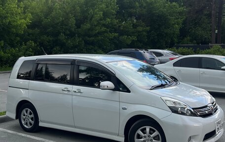 Toyota ISis I, 2011 год, 1 290 000 рублей, 4 фотография