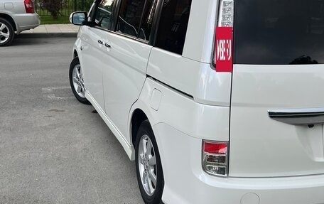 Toyota ISis I, 2011 год, 1 290 000 рублей, 10 фотография