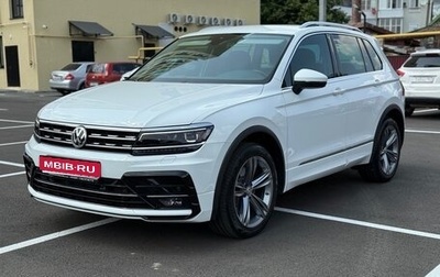 Volkswagen Tiguan II, 2019 год, 3 650 000 рублей, 1 фотография