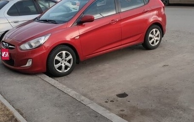 Hyundai Solaris II рестайлинг, 2012 год, 750 000 рублей, 1 фотография