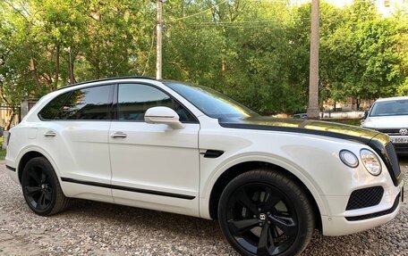 Bentley Bentayga I, 2019 год, 14 500 000 рублей, 7 фотография
