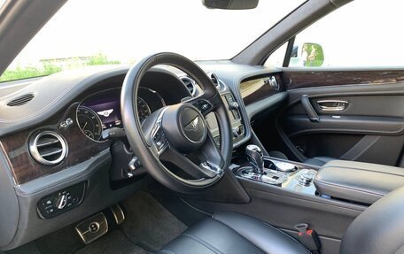 Bentley Bentayga I, 2019 год, 14 500 000 рублей, 13 фотография