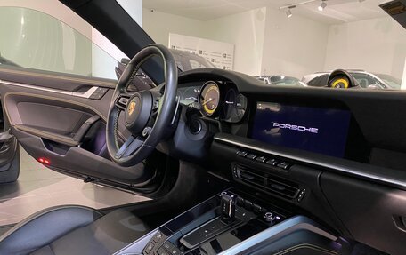 Porsche 911, 2021 год, 15 700 000 рублей, 5 фотография