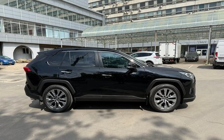 Toyota RAV4, 2021 год, 3 600 000 рублей, 4 фотография