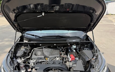 Toyota RAV4, 2021 год, 3 600 000 рублей, 10 фотография