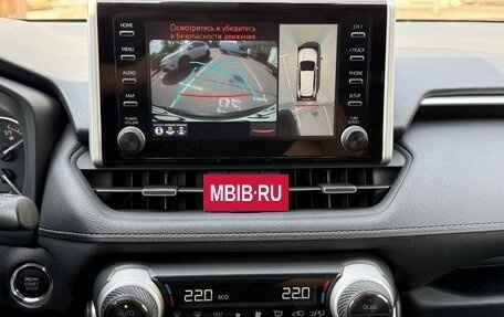Toyota RAV4, 2021 год, 3 600 000 рублей, 27 фотография