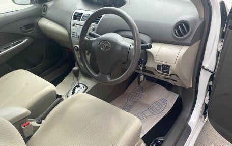 Toyota Belta, 2010 год, 660 000 рублей, 13 фотография