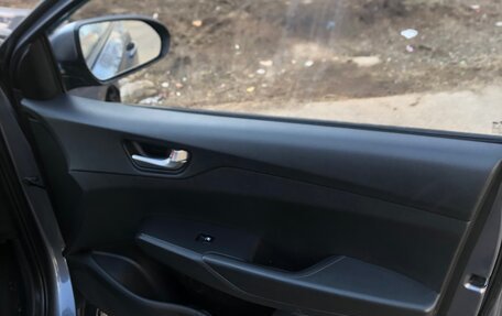 Hyundai Solaris II рестайлинг, 2017 год, 800 000 рублей, 16 фотография