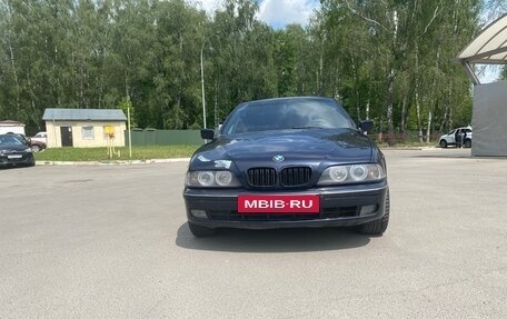 BMW 5 серия, 1999 год, 540 000 рублей, 4 фотография