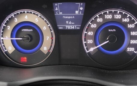 Hyundai Solaris II рестайлинг, 2012 год, 750 000 рублей, 3 фотография