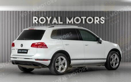 Volkswagen Touareg III, 2015 год, 2 090 000 рублей, 5 фотография
