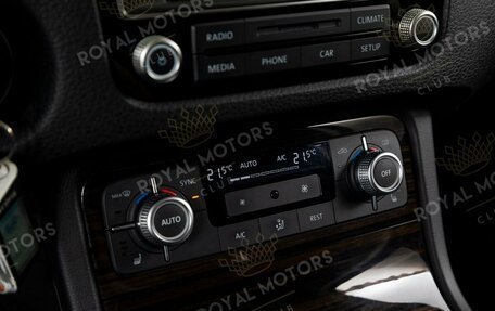 Volkswagen Touareg III, 2015 год, 2 090 000 рублей, 12 фотография