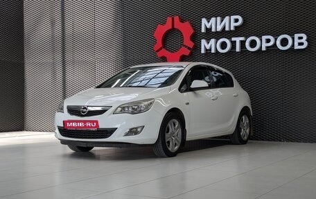 Opel Astra J, 2011 год, 699 000 рублей, 1 фотография