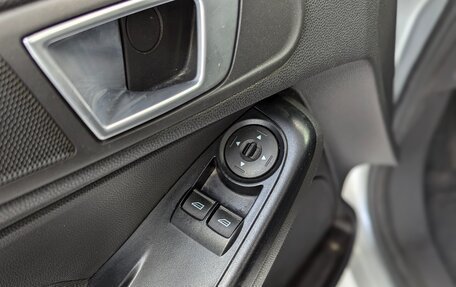 Ford Fiesta, 2015 год, 710 000 рублей, 21 фотография
