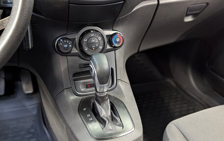 Ford Fiesta, 2015 год, 710 000 рублей, 19 фотография
