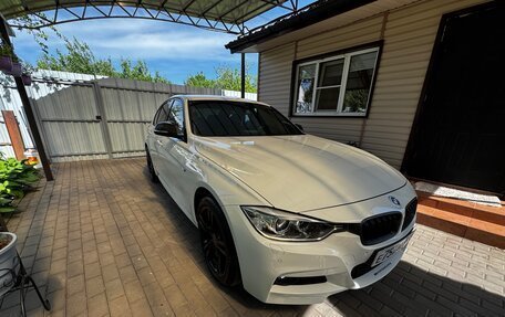 BMW 3 серия, 2015 год, 2 350 000 рублей, 2 фотография