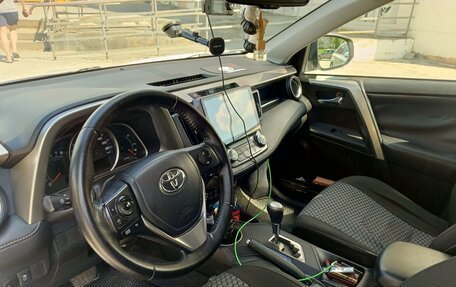 Toyota RAV4, 2014 год, 2 000 000 рублей, 3 фотография