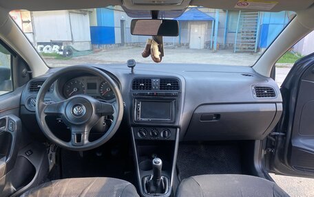 Volkswagen Polo VI (EU Market), 2011 год, 450 000 рублей, 7 фотография