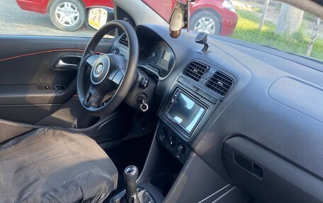 Volkswagen Polo VI (EU Market), 2011 год, 450 000 рублей, 5 фотография