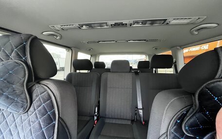 Volkswagen Caravelle T6 рестайлинг, 2018 год, 3 400 000 рублей, 7 фотография