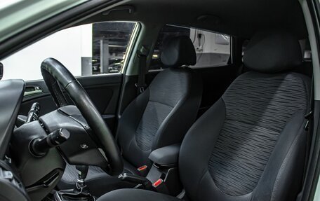 Hyundai Solaris II рестайлинг, 2014 год, 950 000 рублей, 12 фотография