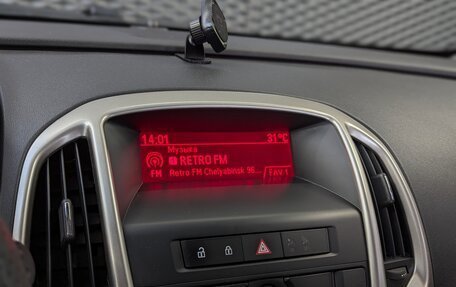 Opel Astra J, 2011 год, 699 000 рублей, 24 фотография