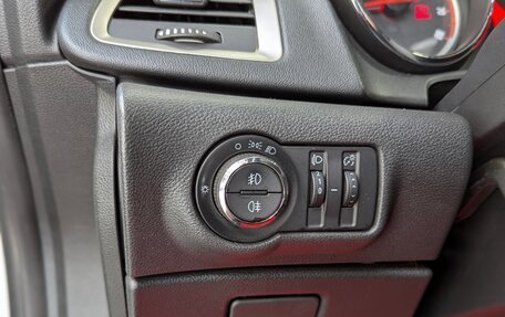 Opel Astra J, 2011 год, 699 000 рублей, 23 фотография