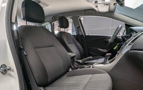 Opel Astra J, 2011 год, 699 000 рублей, 31 фотография