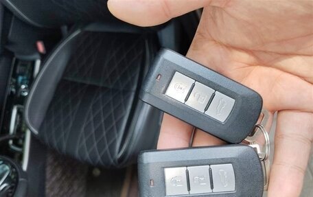 Mitsubishi Outlander III рестайлинг 3, 2021 год, 2 175 000 рублей, 9 фотография