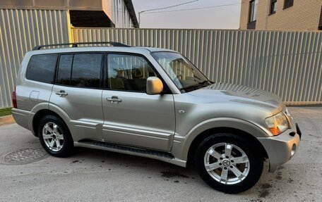 Mitsubishi Pajero III рестайлинг, 2005 год, 875 000 рублей, 1 фотография