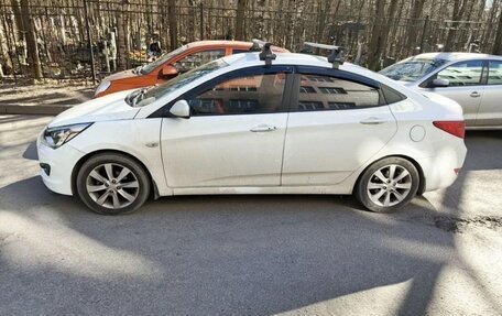 Hyundai Solaris II рестайлинг, 2015 год, 1 180 000 рублей, 2 фотография