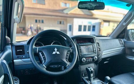 Mitsubishi Pajero IV, 2011 год, 1 799 000 рублей, 22 фотография