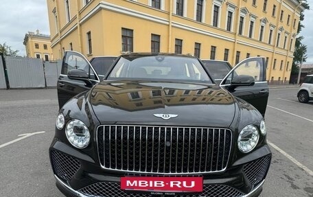 Bentley Bentayga I, 2024 год, 39 000 000 рублей, 5 фотография